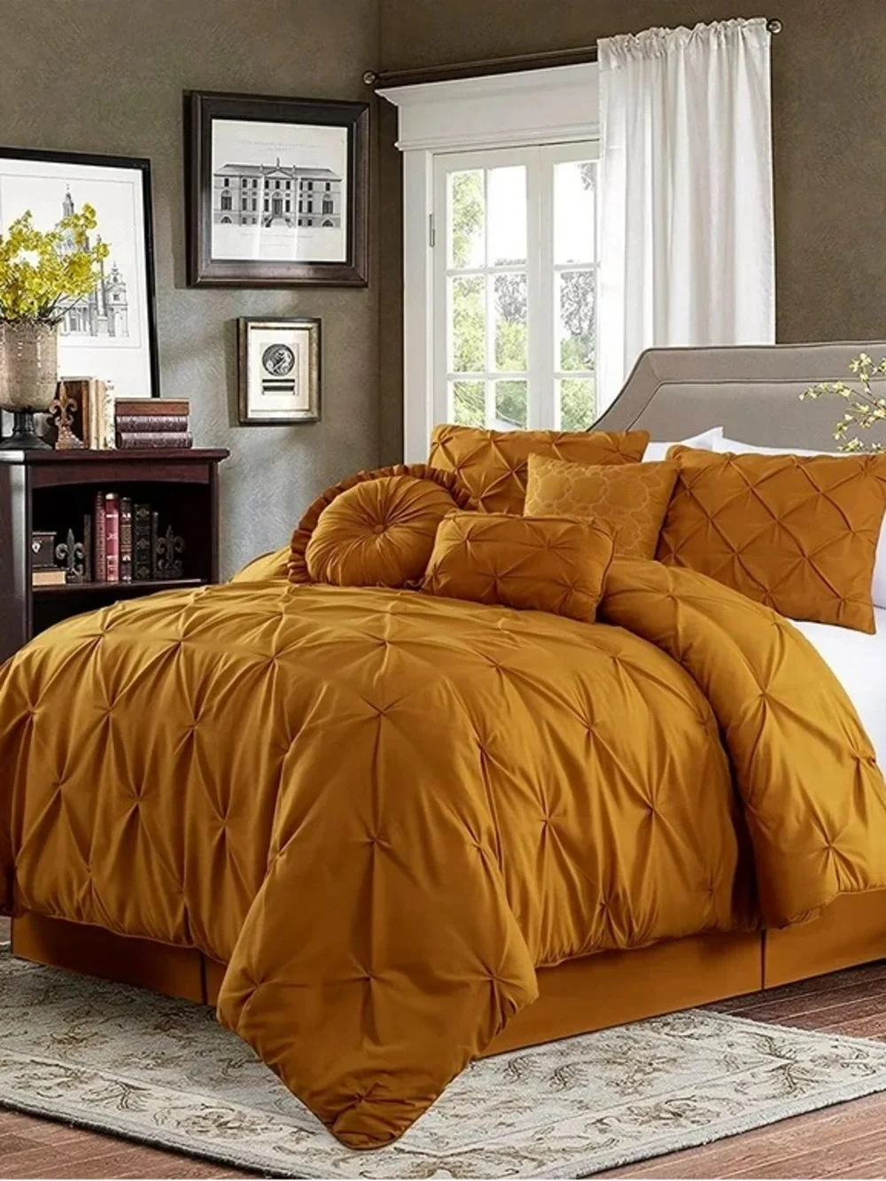 Cozy Pintuck Queen 3 Comforter Set
